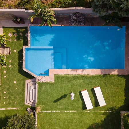 Dm Elegant And Charming Villa Foinikia  Exterior photo