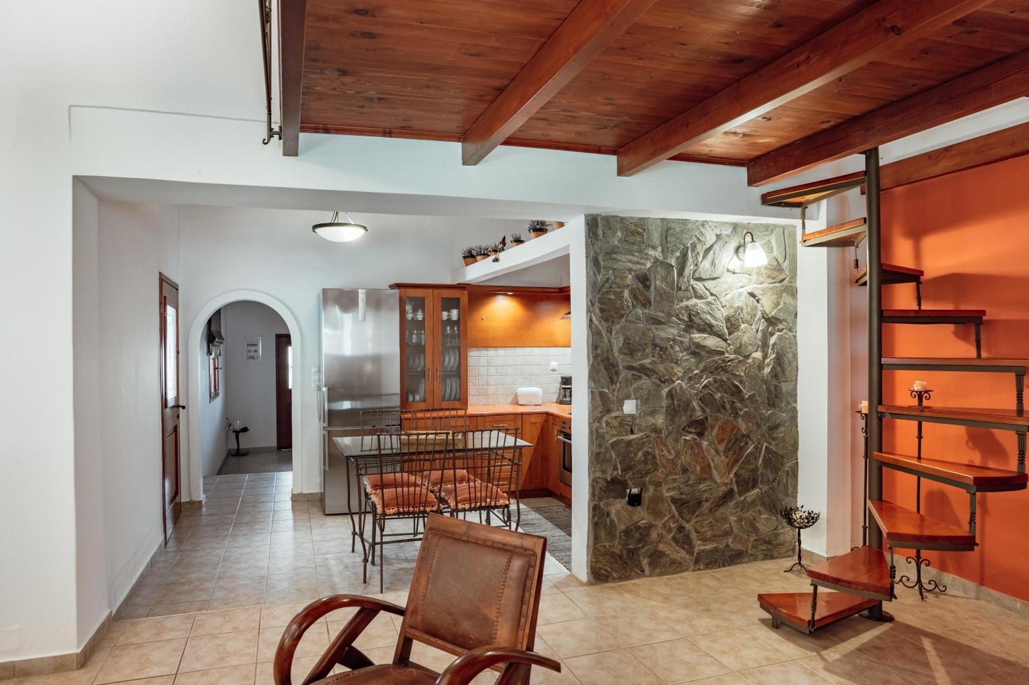 Dm Elegant And Charming Villa Foinikia  Exterior photo