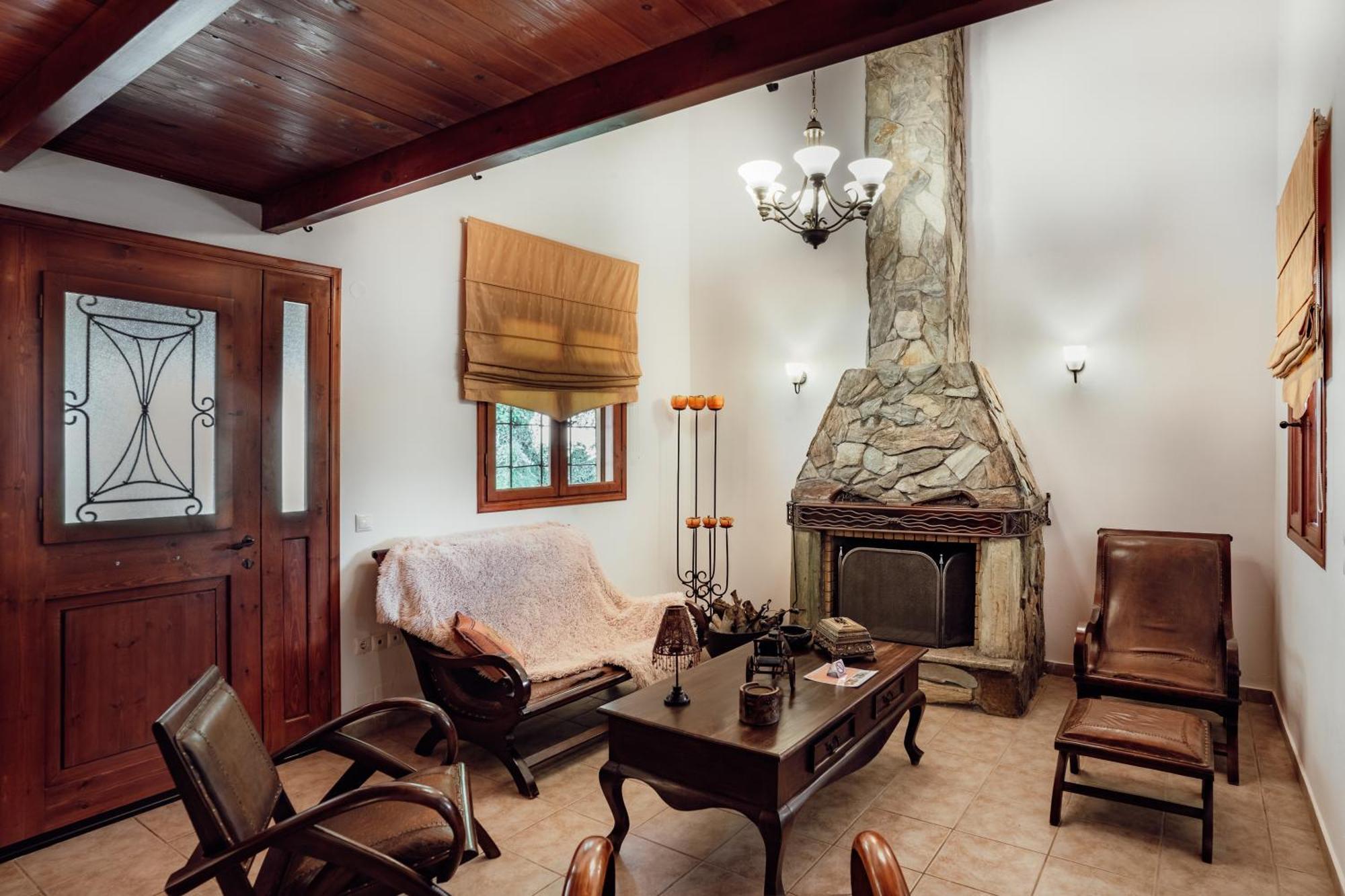 Dm Elegant And Charming Villa Foinikia  Exterior photo