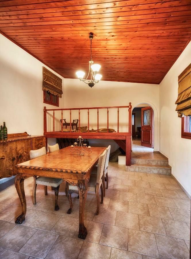 Dm Elegant And Charming Villa Foinikia  Exterior photo